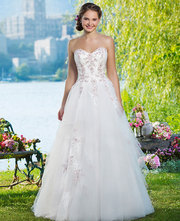 Bridesandbeyond.us,  one of the best bridal stores Snohomish